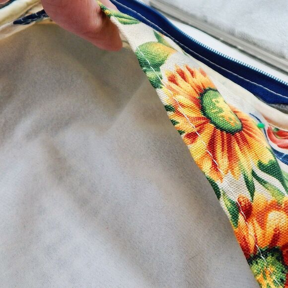 Garden Decorated Bible Cover Carrier Fabric Zippered Blue Checked Floral Handled - Picture 10 of 13